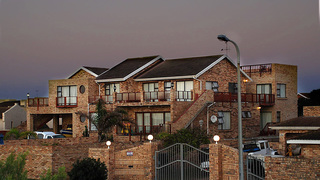 Bluewater Beachfront Guest House | Accommodation Bluewater Bay