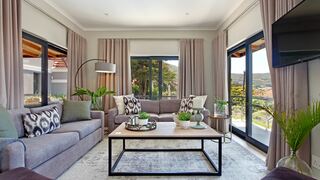 Maison De Ville | Oranjezicht Accommodation
