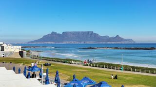 Eden On The Bay Views - 8 Sleeper | Big Bay Accommodation