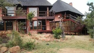 Mabalingwe Ngululu Lodge | Accommodation Mabalingwe Nature Reserve