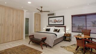 14 on Braemar | Accommodation La Lucia