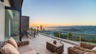 Pezula Heavenly Sunset CM26 | South Africa Specials
