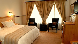 Turnberry Boutique Hotel | Oudtshoorn Specials