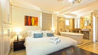 Zeus Cabin | Club Mykonos Hotels