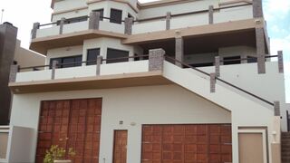 House De Koning | Hentiesbaai Accommodation