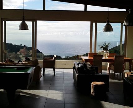 Surfari Resort