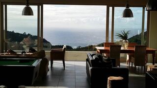 Surfari Resort | Victoria Bay Accommodation