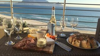 1105 Portico Beachfront Apartment | Bloubergrant Accommodation