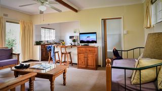 Random Harvest Country Cottages | Accommodation Muldersdrift
