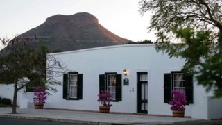De Kothuize 166 Cradock Street | Graaff-Reinet Accommodation