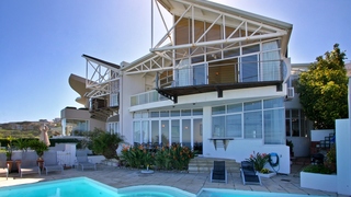 Beach Villa No. 1 | Accommodation Camps Bay
