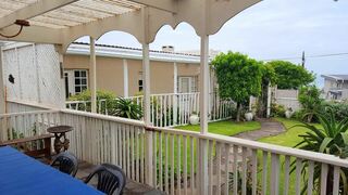 Lollee's Place | Gonubie Accommodation
