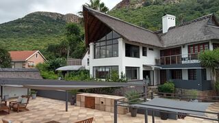 Galagos Lodge at Hartbeespoortdam | Kosmos Accommodation