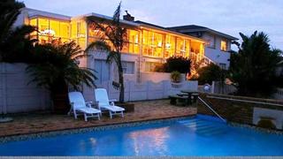 Cape Wine Route Guest House | Self-catering Brackenfell