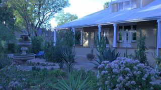 Bisibee Guest House | Accommodation Oudtshoorn