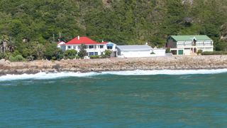 Bay House | Victoria Bay Accommodation