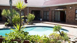 Sunset Guesthouse | Summerstrand Accommodation