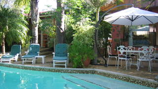Roland's Rendezvous International Guest House | Accommodation Stellenbosch