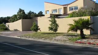 Watsonia House | Bloubergrant Accommodation