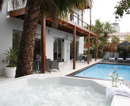 The One 8 Hotel