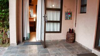 Woodpecker's Inn | Johannesburg Specials