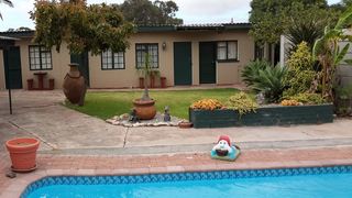 Nina's Pancake & Guest House | Accommodation Vredenburg