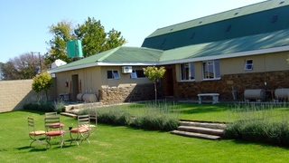Barn Bed & Breakfast/Guesthouse | Kroonstad Accommodation
