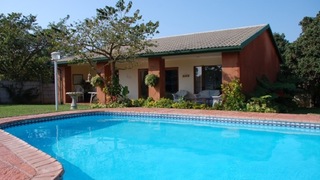 Trelawney Cottages | Accommodation Leisure Bay
