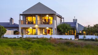 Le Mahi Guest House | Country Club Accommodation