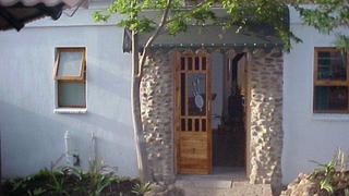 B & B on 23 Hamilton Avenue | Accommodation Craighall Park