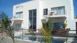 Aristotle Guest House | Accommodation Humewood