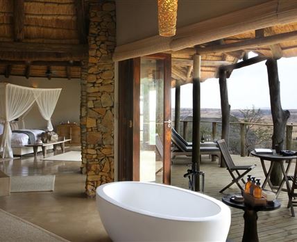 Nambiti Plains Private Game Lodge