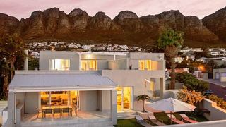 Blue Views House | Bakoven Accommodation