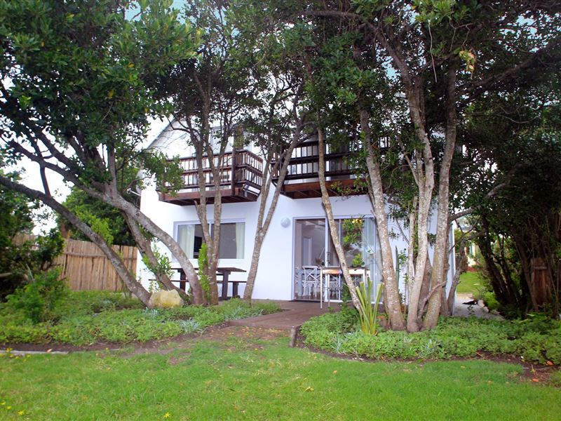 Cape St Francis Lifestyle Estate Village Break