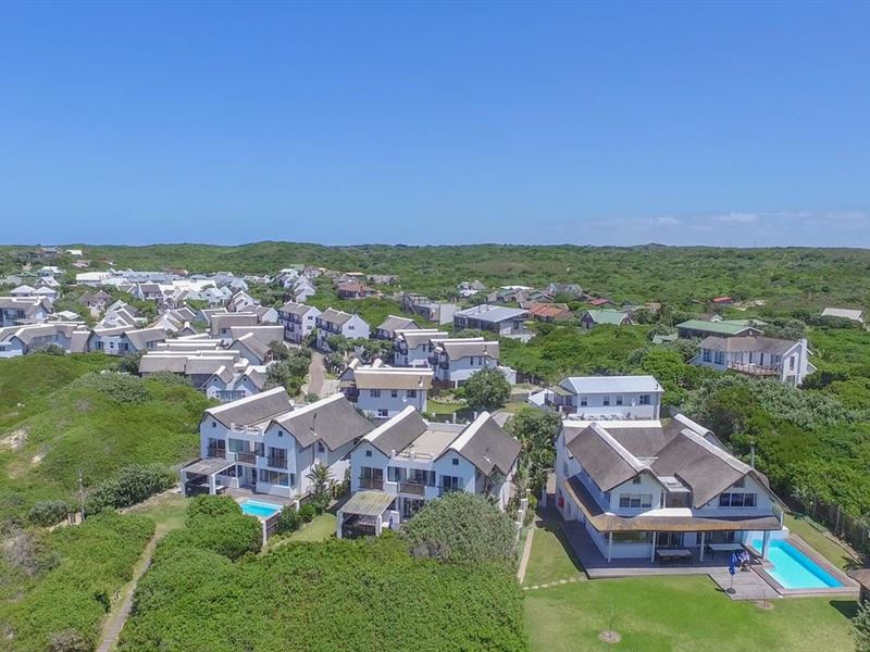 Cape St Francis Lifestyle Estate Village Break