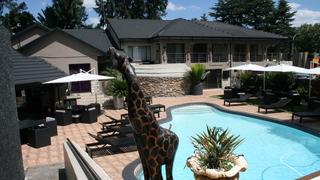 Africa Centre Airport Leisure Hotel | Lakefield Hotels