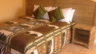Inosben Lodge | Livingstone Accommodation