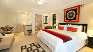 Corner House Accommodation | Summerstrand Self-catering