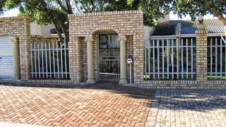 Annie's Selfcatering Accommodation/The Cottage | Bluewater Bay Accommodation