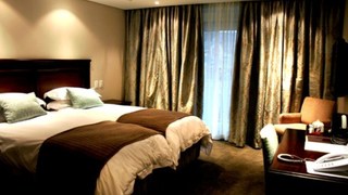 Queens Casino and Hotel | Queenstown Hotels