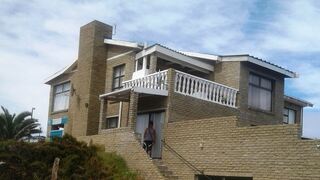 Van Eeden Accommodation | Africa Specials