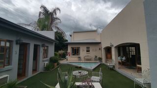 Rene's Guesthouse | Accommodation Douglas