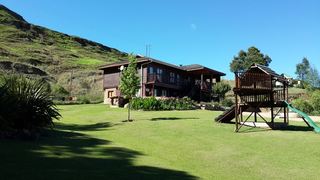 Bergview Log Cabin | Africa Specials
