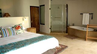 Jacana Lodge | Hluhluwe Accommodation