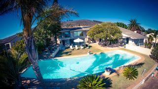 Capo Cabana Guest House | Accommodation Plattekloof