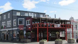 Backpackers District Six | Zonnebloem Accommodation