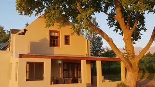 Grange Cottages | Accommodation Stellenbosch