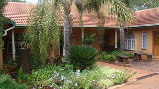 Villa Toscana Guest House | Accommodation Thabazimbi