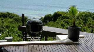 At the Beach | Accommodation Wavescrest (Jeffreys Bay)