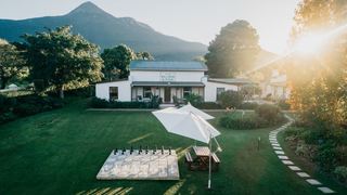 The Village Lodge | Stormsriver Village Accommodation